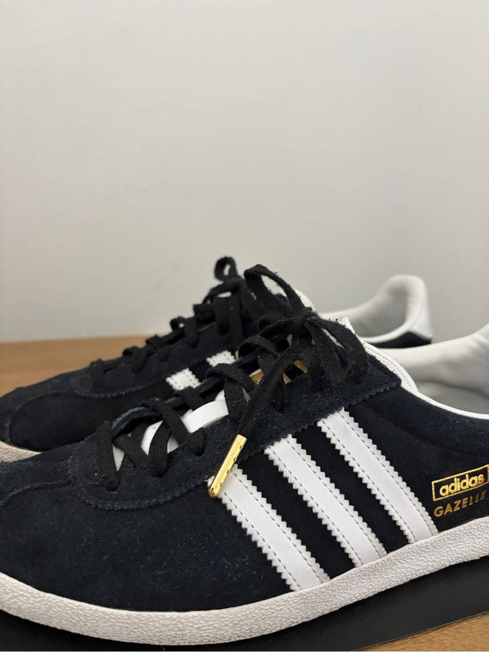 adidas woman Black & White Suede Sneakers with Gold Tongue Badge - Picture 5 of 9